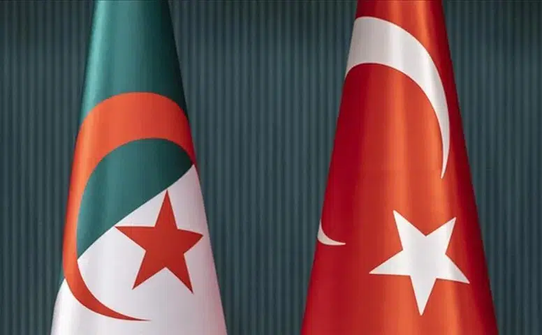 Bakan Bayraktar, Türkiye ile Cezayir arasında yeni LNG anlaşmasının imzalanabileceğini bildirdi!