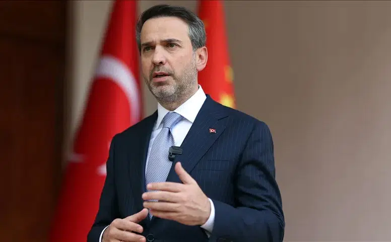 Bayraktar: 'Cezayir LNG'si Türkiye üzerinden Avrupa'ya taşınabilir!'