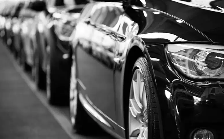 Lüks otomobillere 'Hürmüz' engeli: Motor yağı tükeniyor!