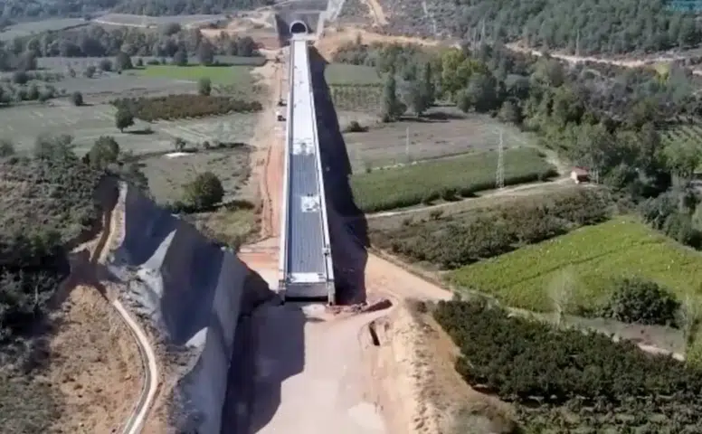 Bursa hızlı tren hattında üstyapı çalışmaları hız kazandı