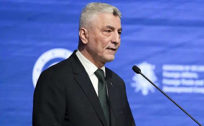 Bakan Bolat: Bakan Bolat: e-ticaret hacmi bir önceki yıla göre yüzde 52,2 artarak 4 trilyon 567 milyar liraya ulaştı!