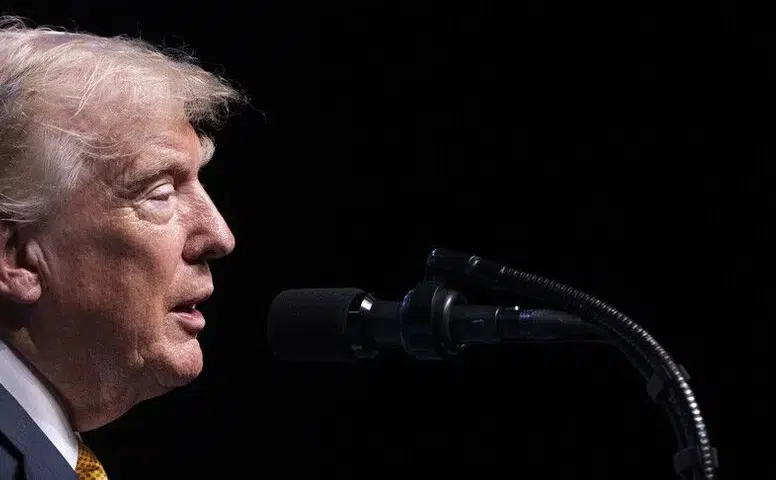 Trump’tan ihracat kısıtlamaları için Ticaret Bakanlığına tam yetki