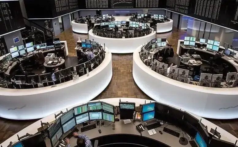 Avrupa borsalarında negatif seyir sürüyor, yatırımcılar ECB kararını bekliyor