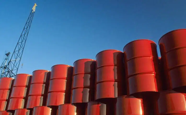 Petrol fiyatlarında sert düşüş: Brent 86 dolar sınırına geriledi