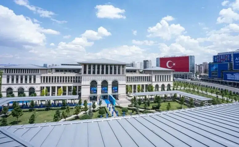 Avrupa’dan NATO’yu bölünmekten Türkiye kurtardı analizi