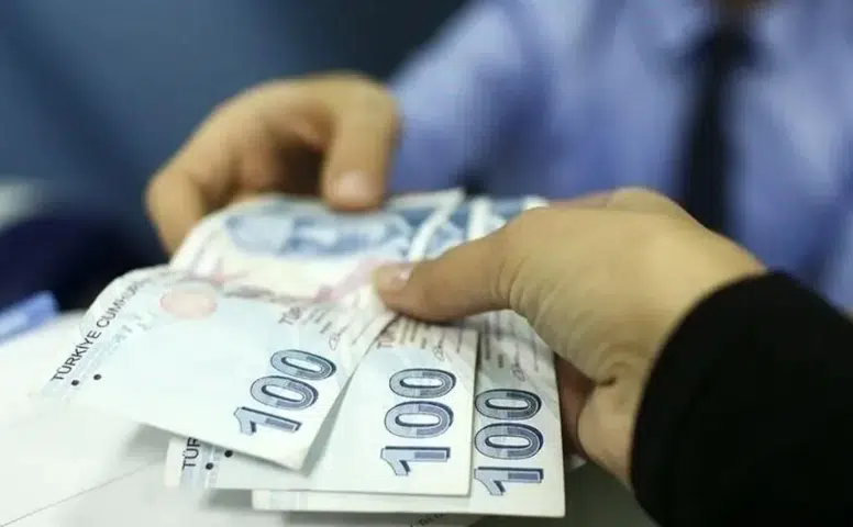 Zamlı yaşlı ve engelli aylıkları hesaplara yatırılmaya başlandı