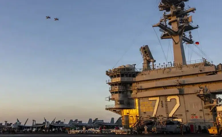 USS Abraham Lincoln gemisinde insani kriz iddiası