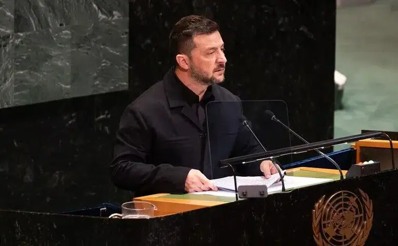 Savaşın gölgesinde diplomasi trafiği: Zelenskiy barış için ABD rotasını çizdi