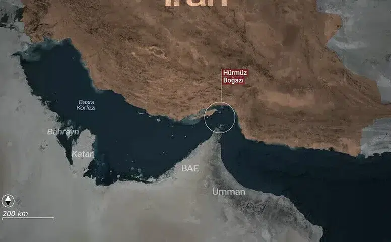 İran Hürmüz Boğazı'nda yeni deniz koridorunu duyurdu