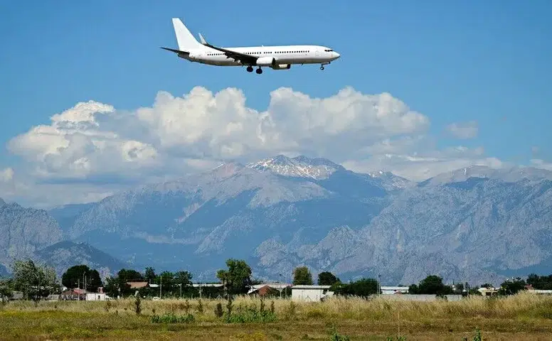 Dış hatlarda büyük hareketlilik: Antalya Havalimanı 30 milyon yolcu barajını devirdi
