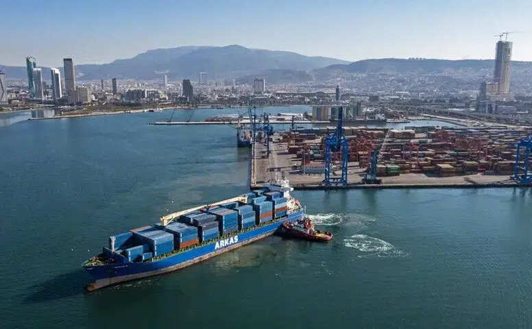Ege'nin üretim lokomotifi İzmir’den küresel ticarette güçlü ivme!
