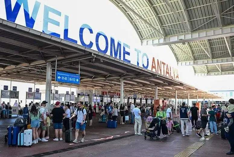 Ege ve Akdeniz hattında turizm yoğunluğu: 5 ayda 41,6 milyon yolcu