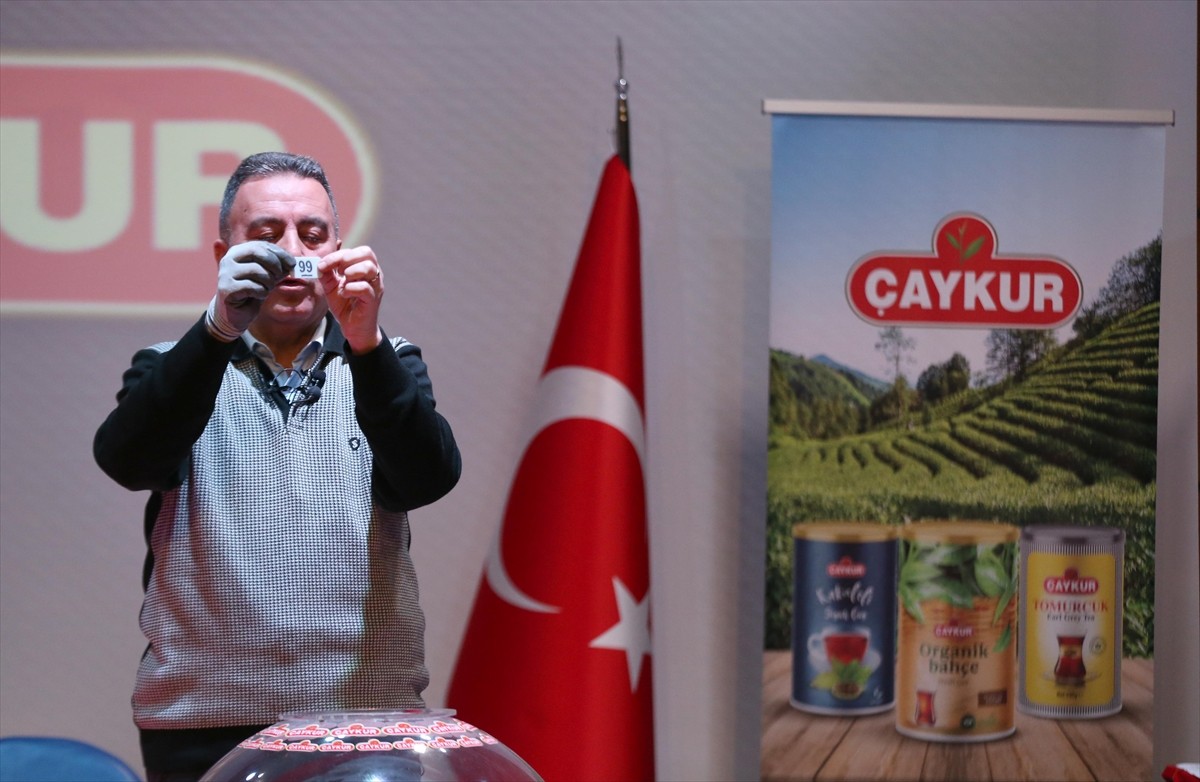 Çay İşletmeleri Genel Müdürlüğünün (ÇAYKUR) Rize, Trabzon, Artvin ve Giresun'daki fabrikalarında...