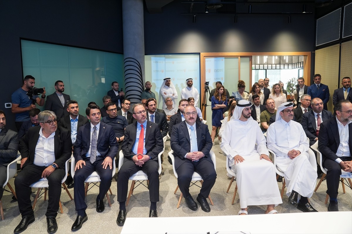 Trendyol ile Körfez bölgesinin veri merkezi geliştirme alanında önde gelen isimlerinden Tarek Al...