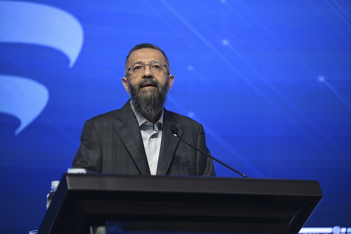 Türkiye Varlık Fonu Genel Müdürü Arda Ermut, İstanbul Finans Merkezi'ndeki Halkbank Genel...