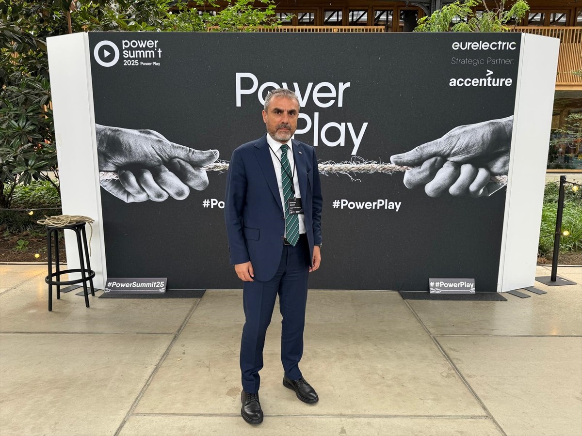 Türkiye Elektrik Sanayi Birliği Genel Sekreteri Ayten Sümer, Eurelectric tarafından Brüksel'de...