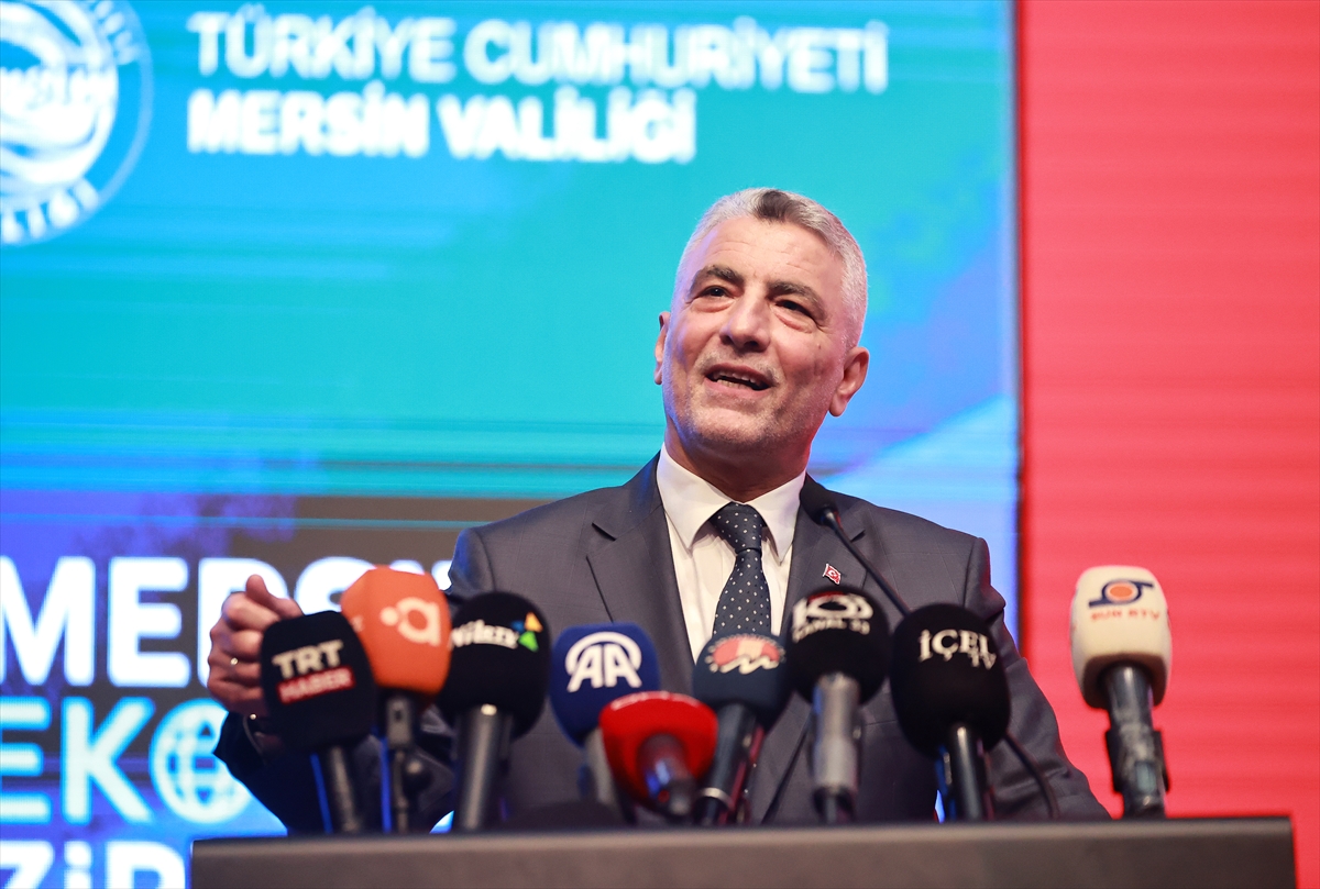 Mersin Ekonomi Zirvesi Sonuç Bildirgesi Toplantısı, Mersin Üniversitesi Akdeniz Kültür Merkezi'nde...