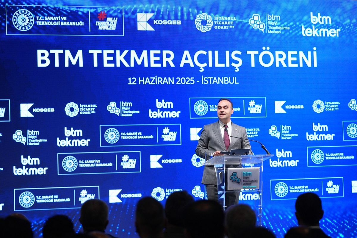 Sanayi ve Teknoloji Bakanı Mehmet Fatih Kacır, Bilgiyi Ticarileştirme Merkezi (BTM) Teknoloji...