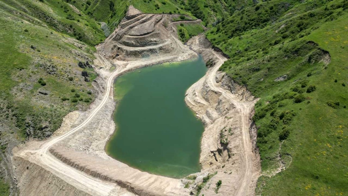 Erzurum kırsalında Büyükşehir Belediyesi tarafından son 12 yılda yapılan 750'yi aşkın gölet...