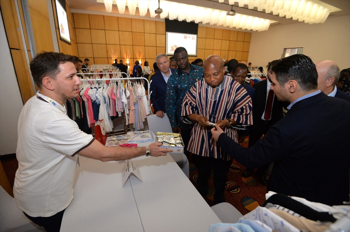 Bursa'da faaliyet gösteren bebek ve çocuk konfeksiyonu sektörü temsilcileri, Gana'nın başkenti...