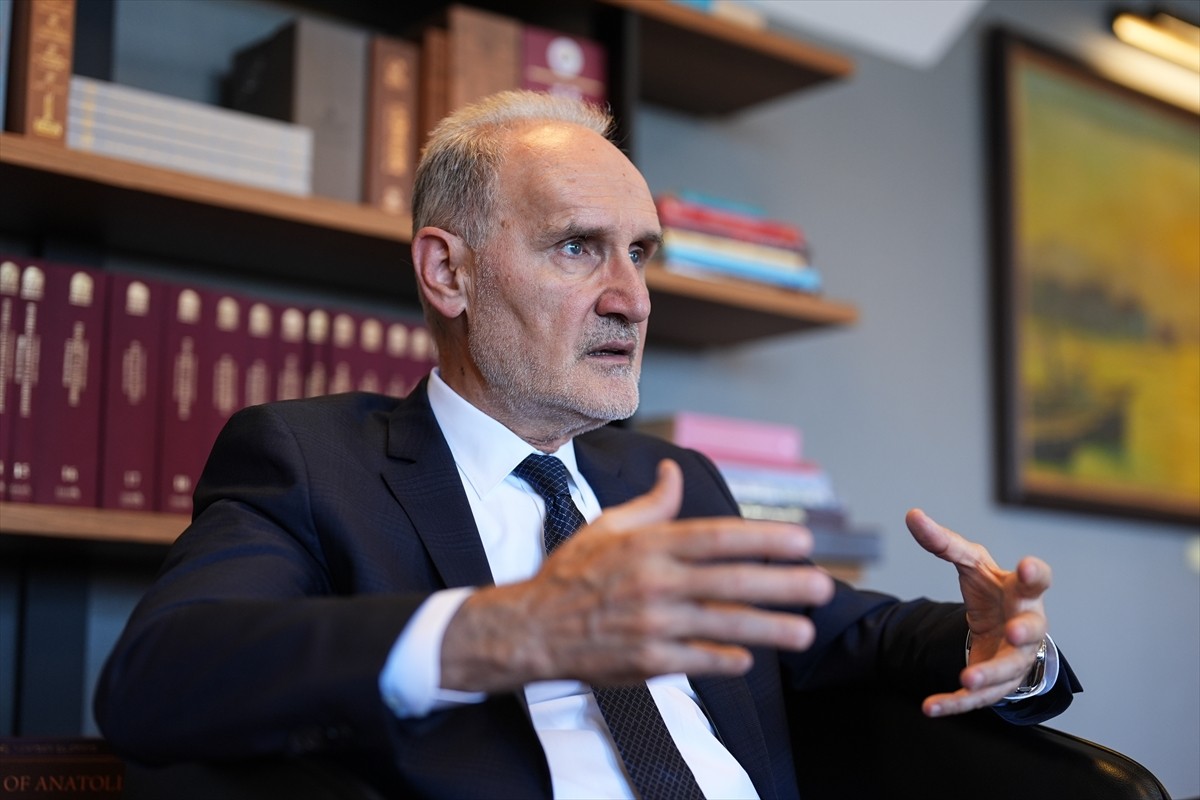 İstanbul Ticaret Odası (İTO) Başkanı Şekib Avdagiç, AA muhabirine, ihracatta yaşanan sıkıntıları...