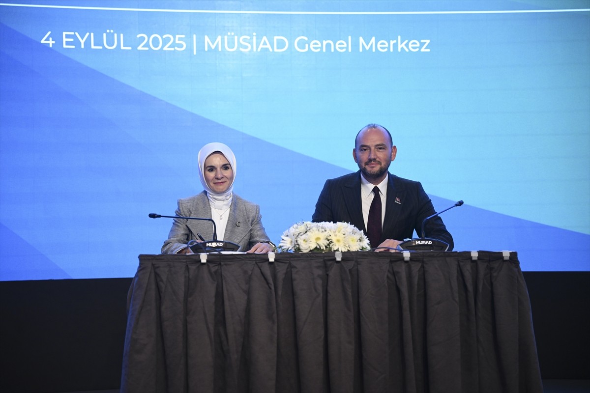 Aile ve Sosyal Hizmetler Bakanı Mahinur Özdemir Göktaş, Aile ve Sosyal Hizmetler Bakanlığı ile...