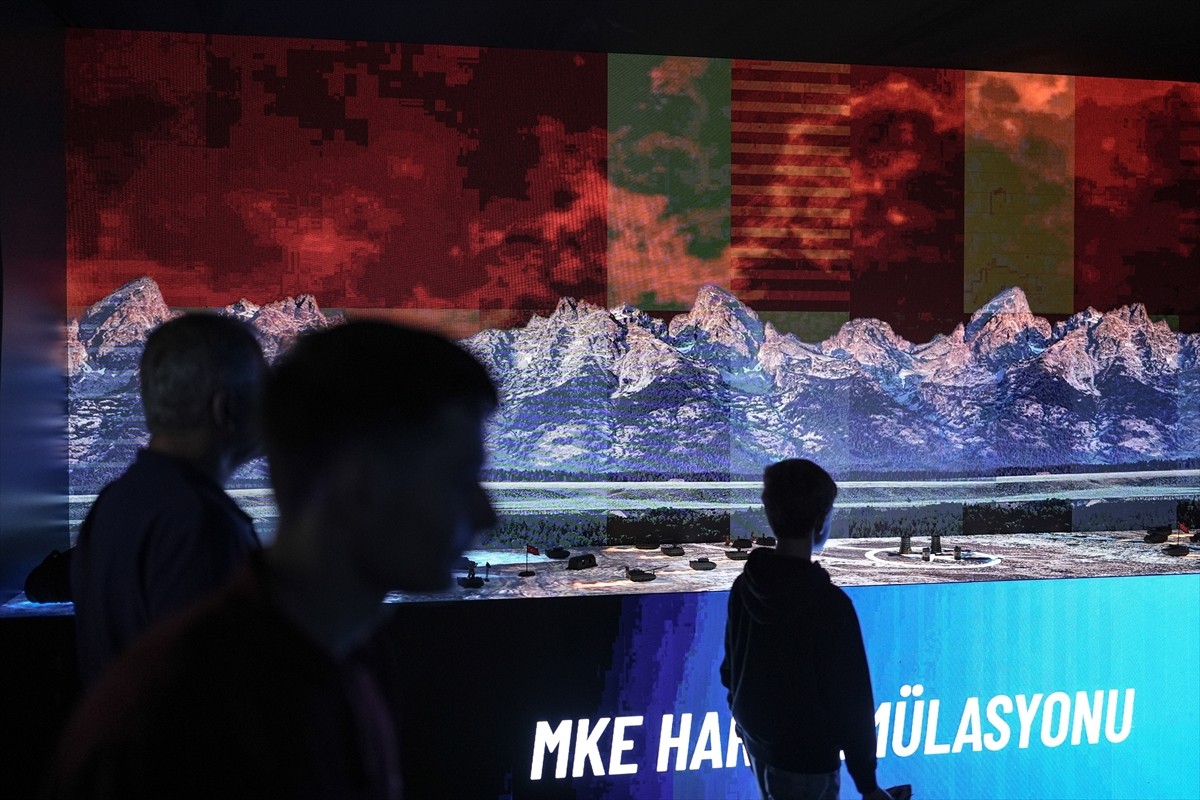 Makine ve Kimya Endüstrisi (MKE) AŞ Genel Müdürü İlhami Keleş, Sanayi ve Teknoloji Bakanlığı ile...