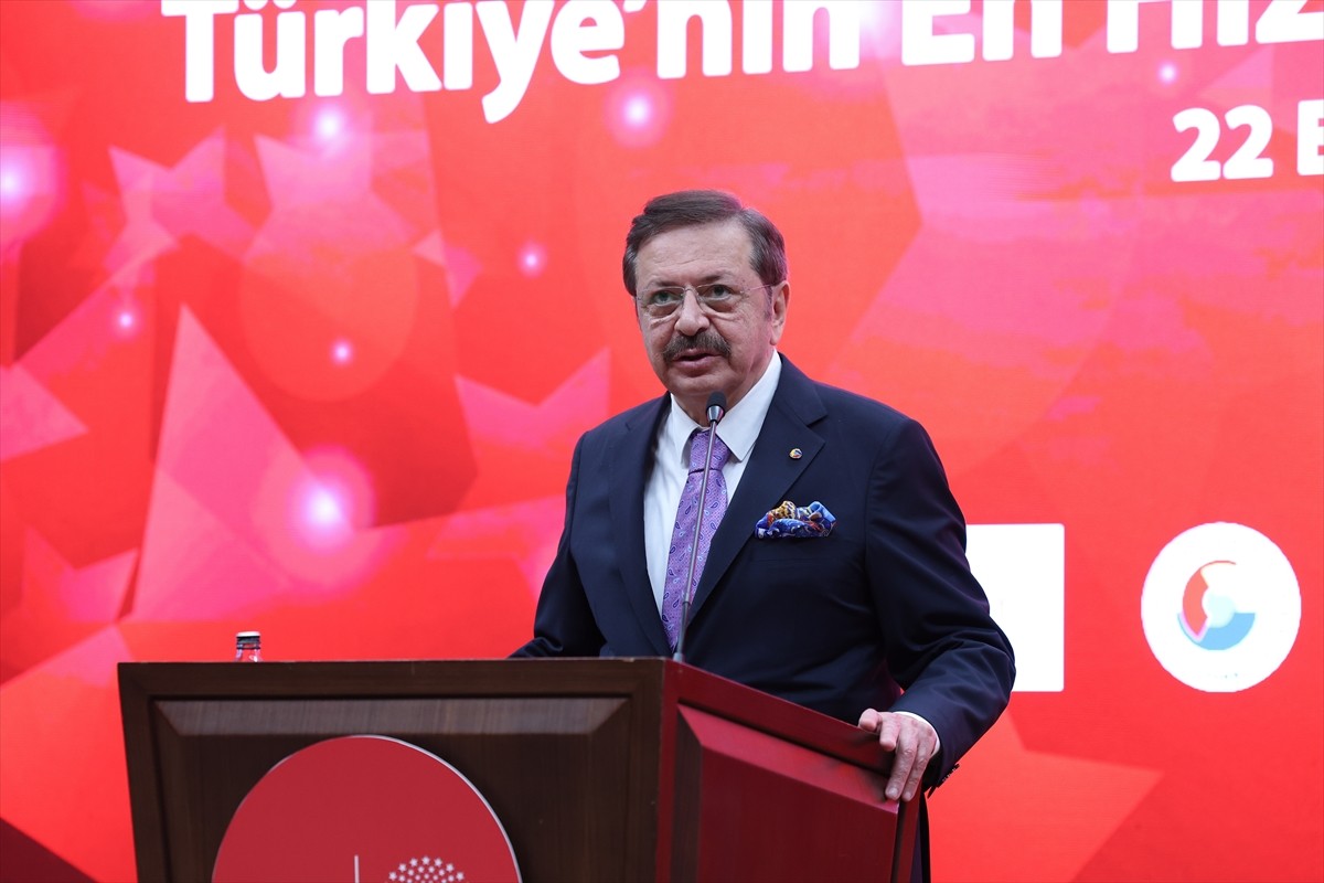 Cumhurbaşkanı Yardımcısı Cevdet Yılmaz (sağ 4), Türkiye Odalar ve Borsalar Birliği (TOBB) İkiz...