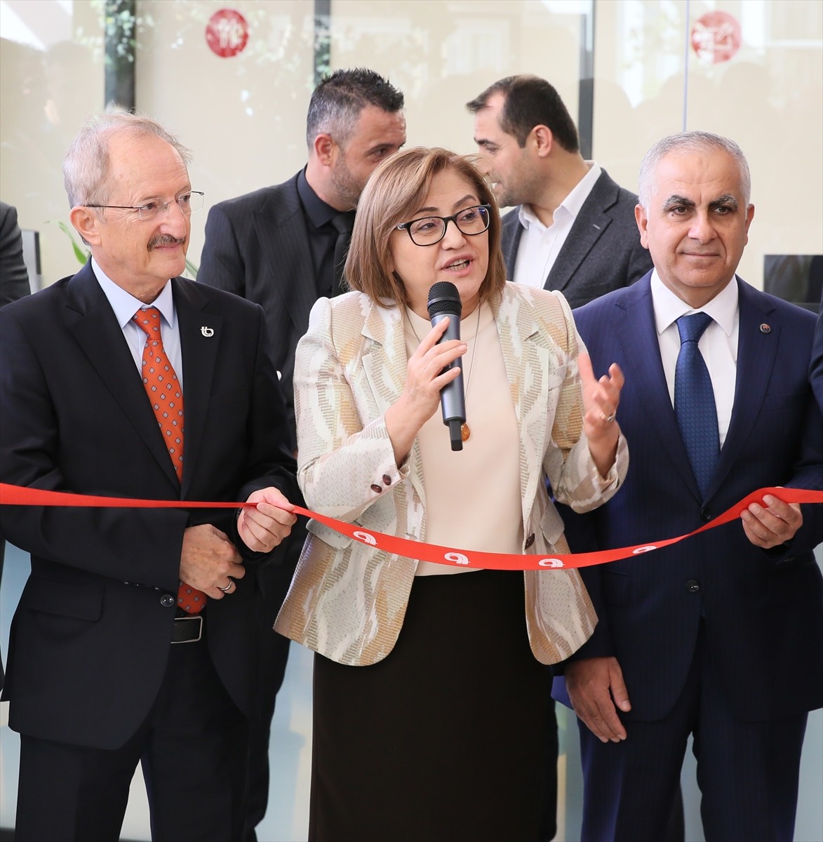 Gaziantep'te, Ticaret Bakanlığı ile Güneydoğu Anadolu İhracatçı Birlikleri (GAİB) işbirliğinde...