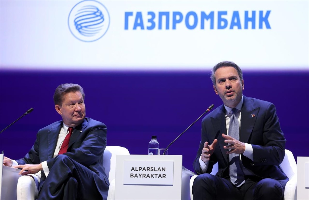 Enerji ve Tabii Kaynaklar Bakanı Alparslan Bayraktar, 14. St. Petersburg Uluslararası Gaz...