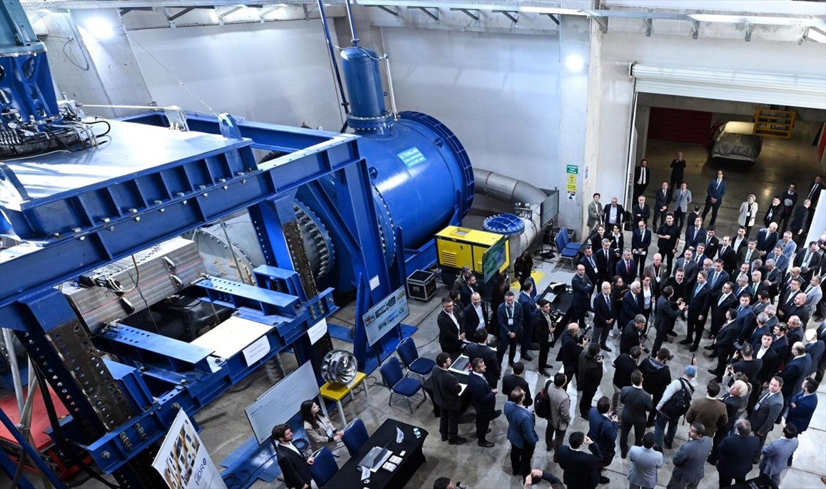 Enerji ve Tabii Kaynaklar Bakanı Alparslan Bayraktar, TOBB Ekonomi ve Teknoloji Üniversitesi (TOBB...