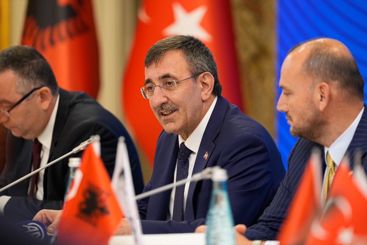 Cumhurbaşkanı Yardımcısı Cevdet Yılmaz (ortada), Arnavutluk'un başkenti Tiran'da, Müstakil...