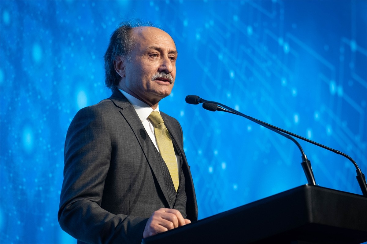 Ulaştırma ve Altyapı Bakanı Abdulkadir Uraloğlu’nun da katılımıyla 18’inci Uluslararası Bilgi...