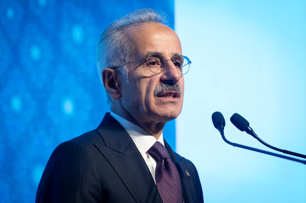 Ulaştırma ve Altyapı Bakanı Abdulkadir Uraloğlu, Bilgi Teknolojileri ve İletişim Kurumunda (BTK)...