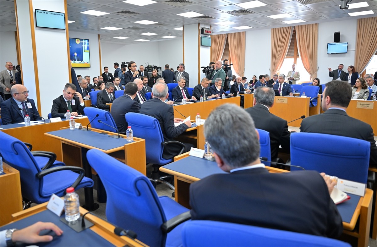 TBMM Plan ve Bütçe Komisyonu'nda, vergiye yönelik düzenlemeleri de içeren Vergi Kanunları ile Bazı...