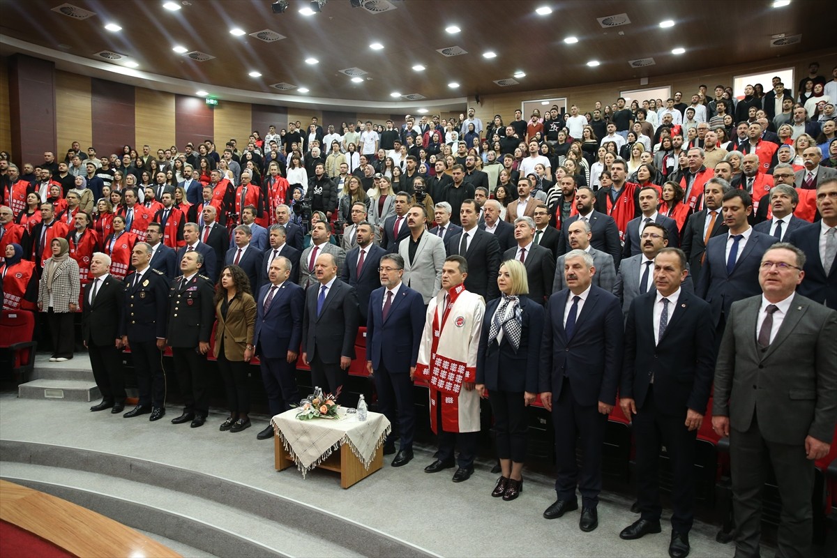 Tarım ve Orman Bakanı İbrahim Yumaklı, Kastamonu Üniversitesinin 2025-2026 Akademik Yılı Açılış...