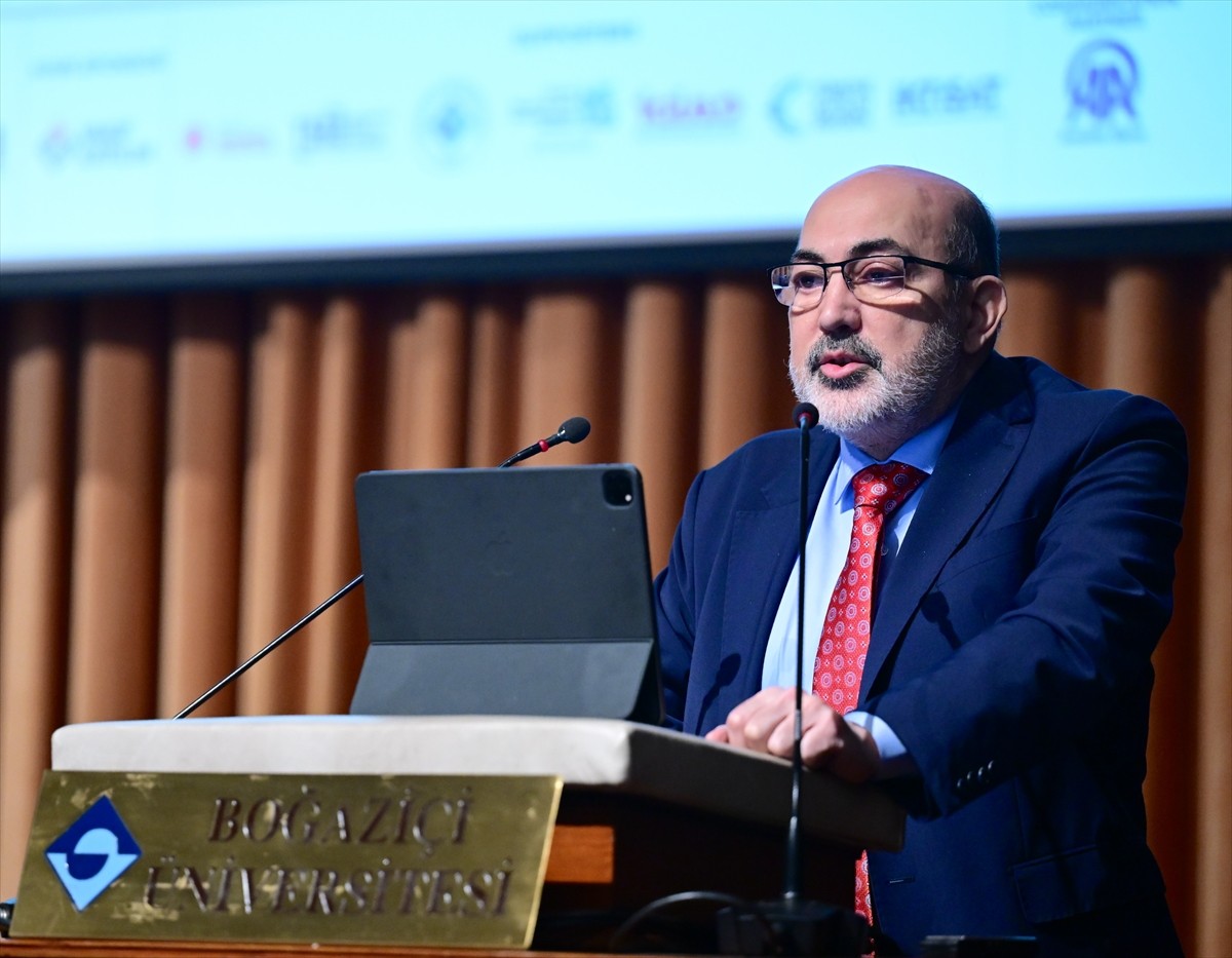 Anadolu Ajansının (AA) Global İletişim Ortağı olduğu, İLKE Vakfı bünyesinde faaliyet gösteren...