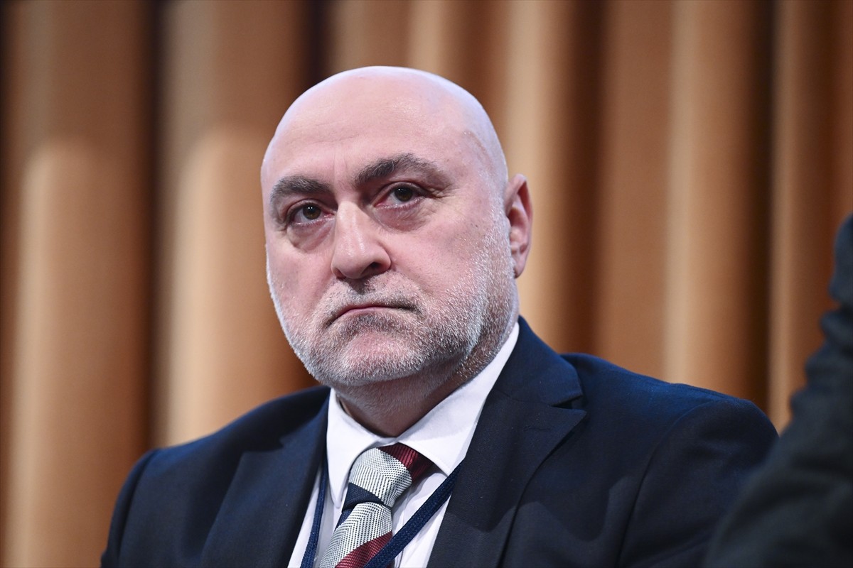 Anadolu Ajansının (AA) Global İletişim Ortağı olduğu, İLKE Vakfı bünyesinde faaliyet gösteren...