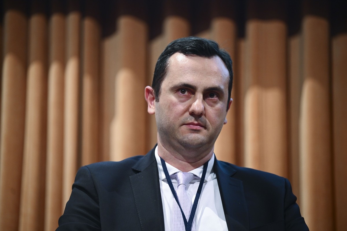 Anadolu Ajansının (AA) Global İletişim Ortağı olduğu, İLKE Vakfı bünyesinde faaliyet gösteren...