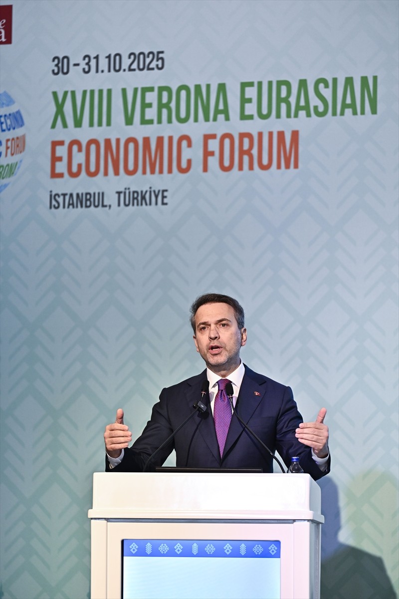 Enerji ve Tabii Kaynaklar Bakanı Alparslan Bayraktar, Çırağan Sarayı'nda düzenlenen 18. Verona...