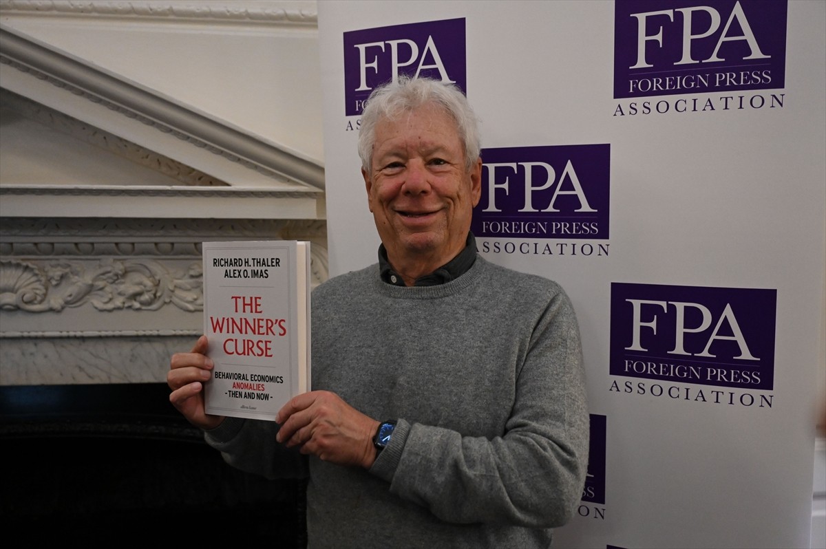 Nobel ödüllü ekonomist Richard Thaler, Yeni kitabı “The Winner’s Curse: Behavioral Economics...