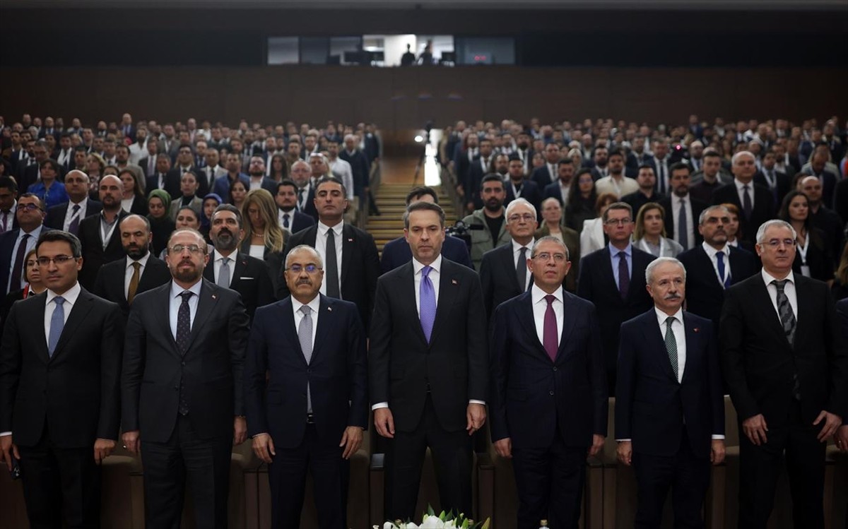 Enerji ve Tabii Kaynaklar Bakanı Alparslan Bayraktar, Enerji Uzmanları Derneği bünyesinde kurulan...