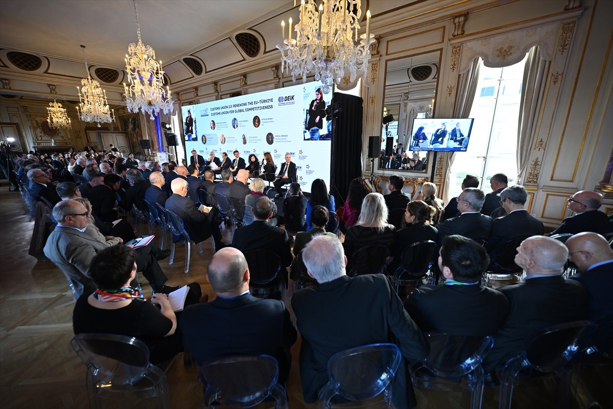 Belçika'nın başkenti Brüksel'de Dış Ekonomik İlişkiler Kurulu (DEİK), Türkiye-Avrupa İş Konseyleri...