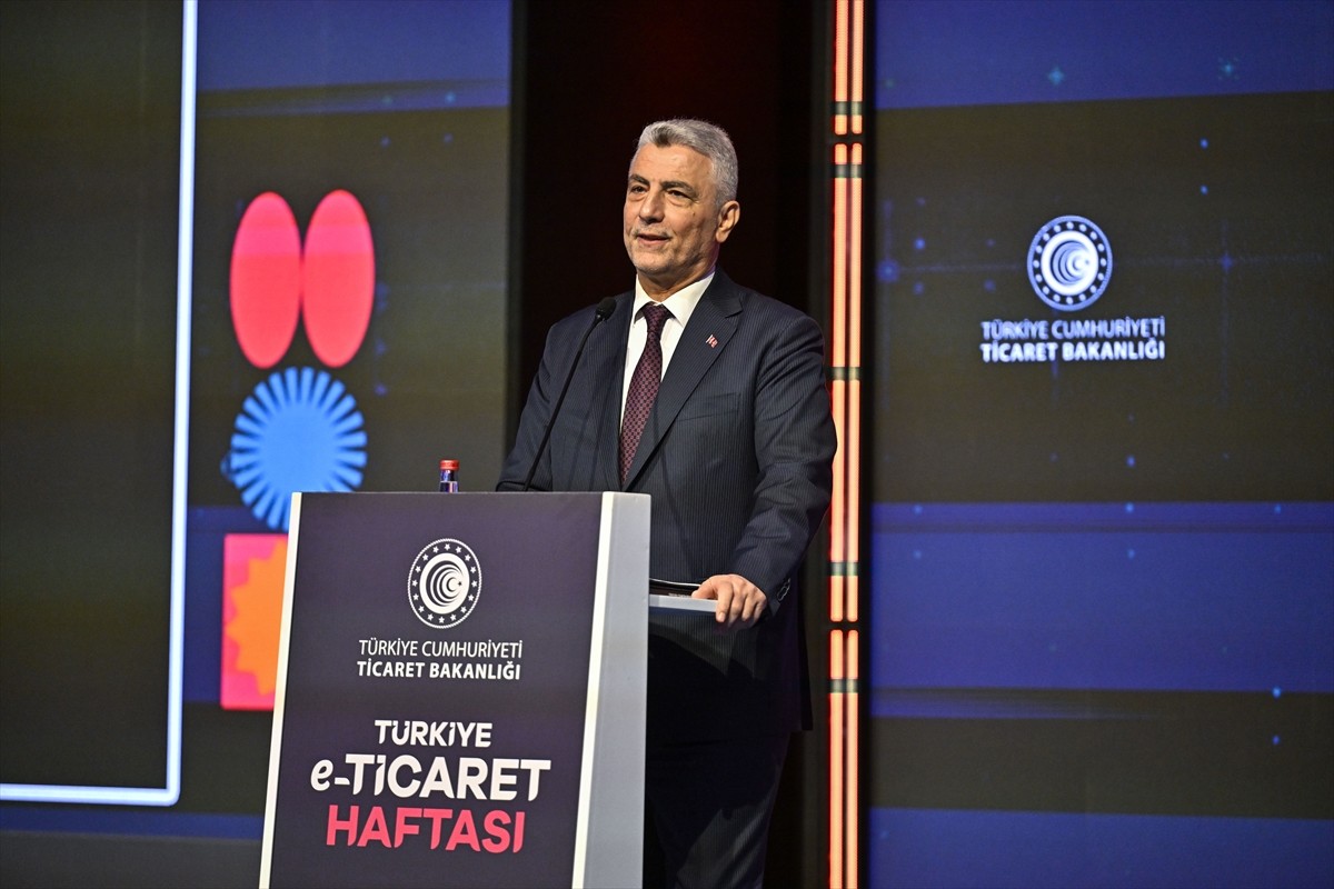 Ticaret Bakanı Ömer Bolat, Anadolu Ajansının (AA) Global İletişim Ortağı olduğu, Elektronik...