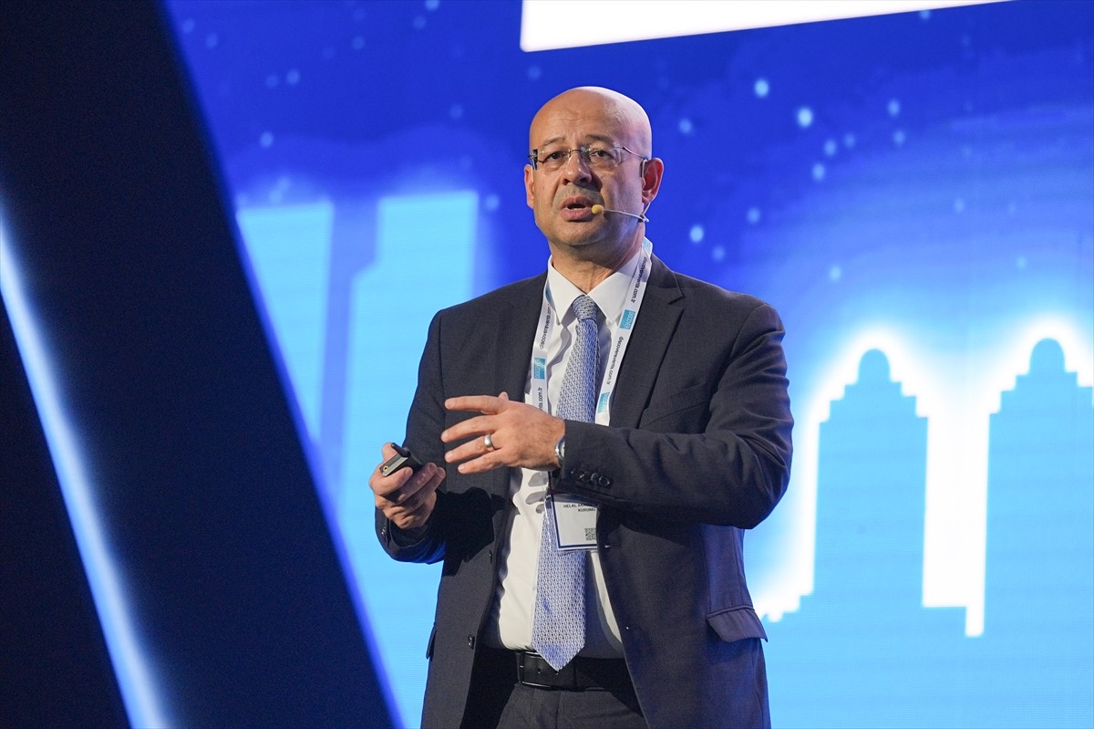 Cumhurbaşkanlığı himayelerinde, İslam İşbirliği Teşkilatının (İİT) ilgili kuruluşu İslam Ülkeleri...