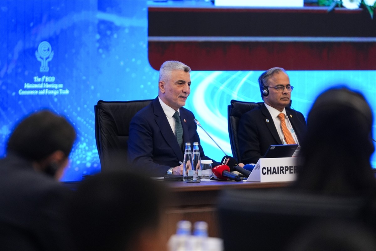 Ticaret Bakanı Ömer Bolat, 5. Ekonomik İşbirliği Teşkilatı (EİT) Ticaret Bakanları Toplantısı'na...