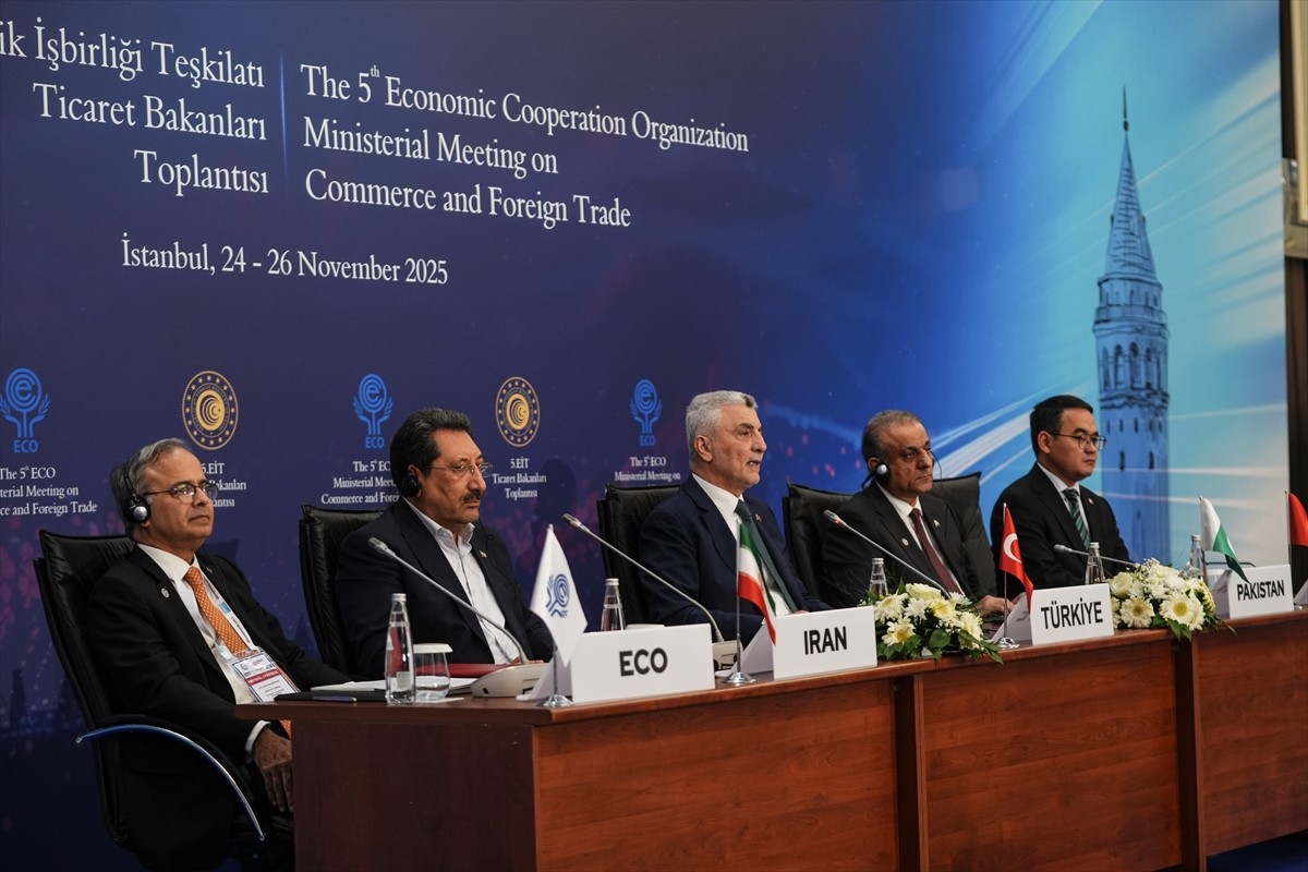 Ticaret Bakanı Ömer Bolat, 5. Ekonomik İşbirliği Teşkilatı (EİT) Ticaret Bakanları Toplantısı'na...