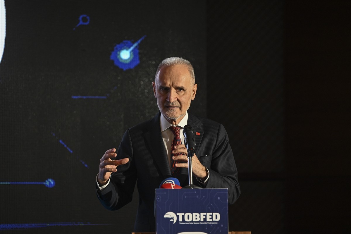 Ticaret Bakan Yardımcısı Mahmut Gürcan, Türkiye Araç Satış Sonrası Hizmetleri Federasyonu (TOBFED)...