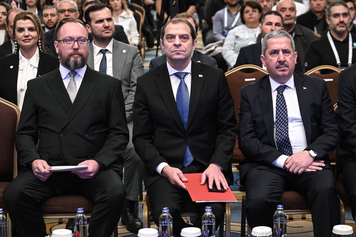 Enerji Depolama Endüstrileri Derneği (EDEDER) tarafından “Bölgenin Batarya Üssü Türkiye” temasıyla...