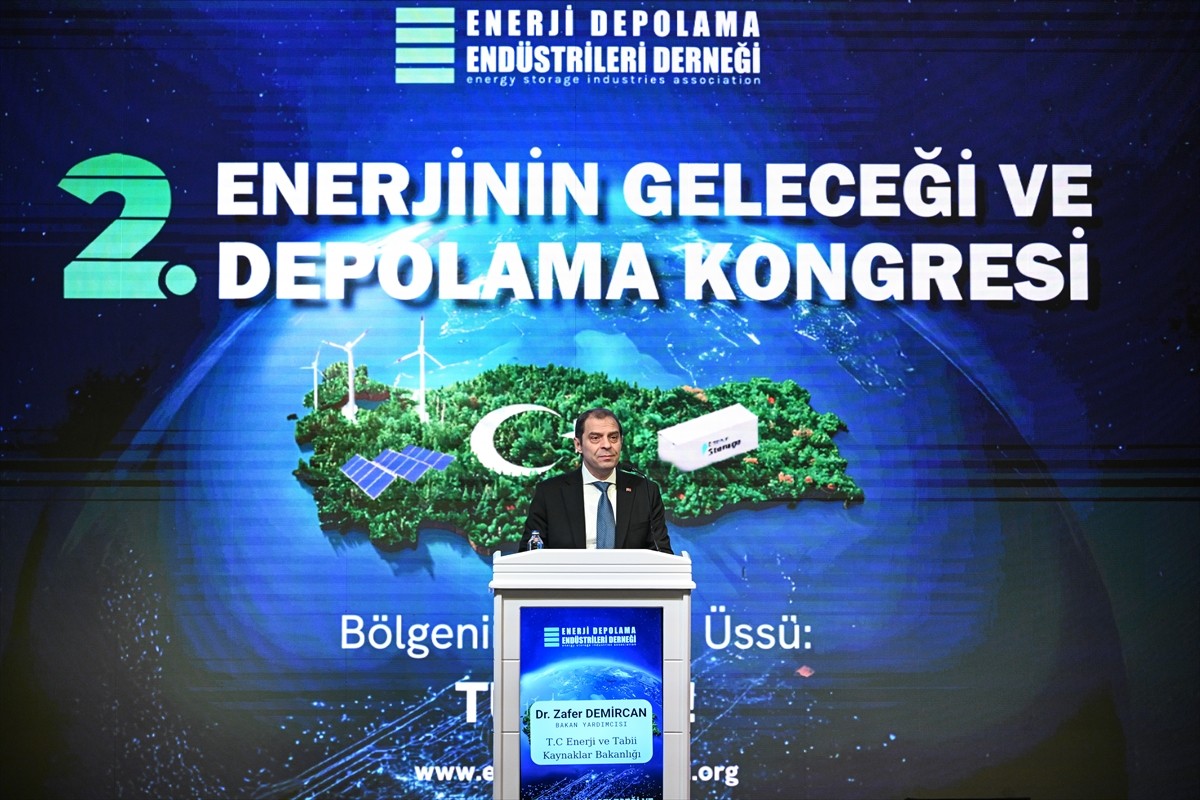 Enerji Depolama Endüstrileri Derneği (EDEDER) tarafından “Bölgenin Batarya Üssü Türkiye” temasıyla...